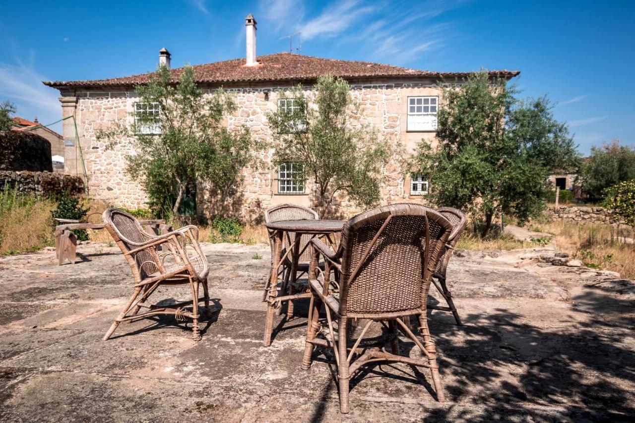 Solar Dos Carvalhos Bed & Breakfast Sernancelhe Exterior photo